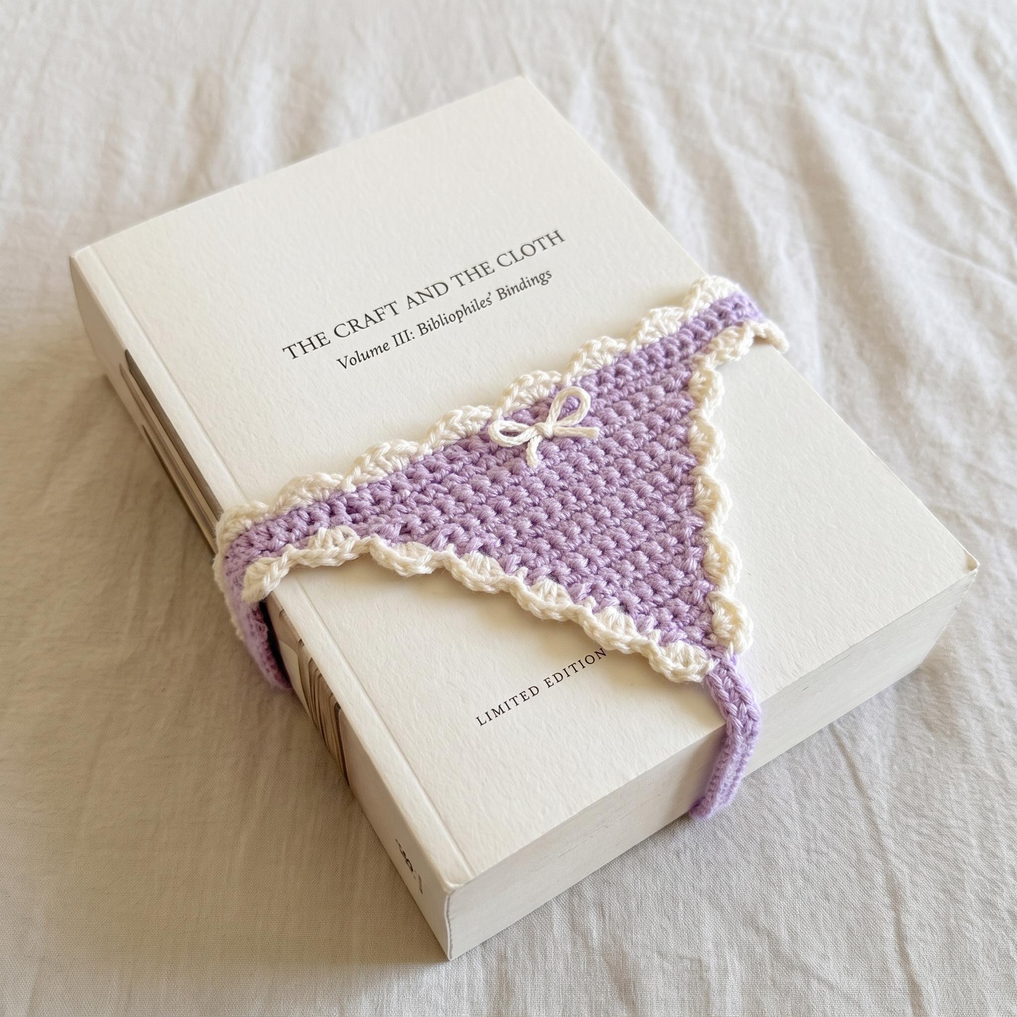 Book Thong Bookmark thumbnail 5